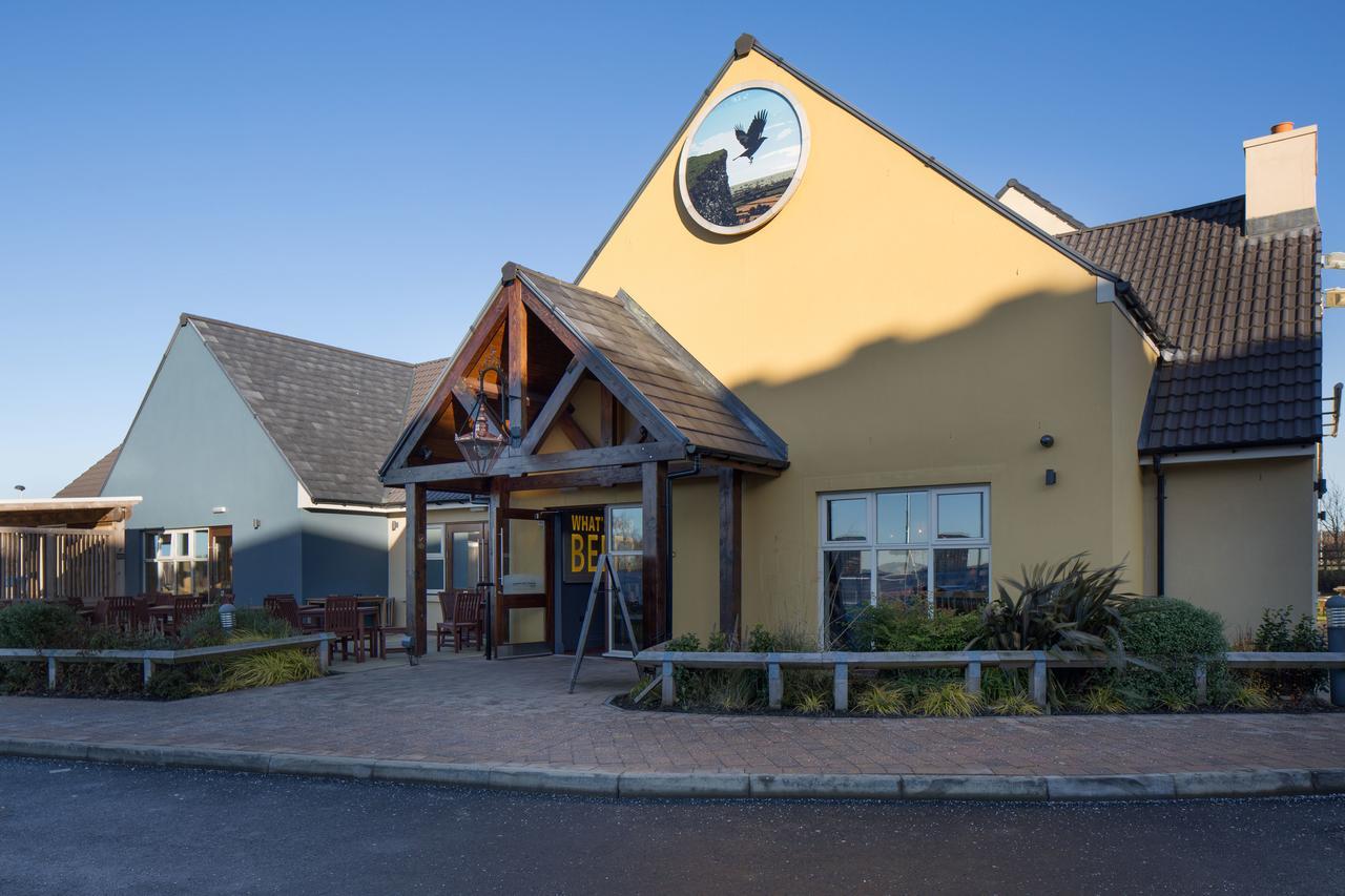 The Raven'S Cliff Lodge By Marston'S Inns Motherwell Exterior foto